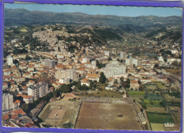 Carte Postale 06. Cagnes   Stade De Football  Terrain De Basket-ball  Vue Aérienne   Très Beau Plan - Cagnes-sur-Mer