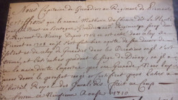 1710 CACHET NOIR CERTIFICAT DU GRENADIER DUCHEMIN REGIMENT DE PIEMONT / SIEGE DE DOUAI MAIN EMPORTEE ... - Documentos