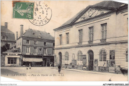 ACTP4-72-0312 - LA FLECHE - Place Du Marché Au Blé - La Fleche
