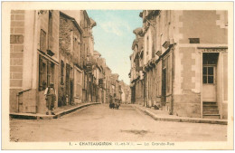 35 CHATEAUGIRON. Grande Rue - Châteaugiron