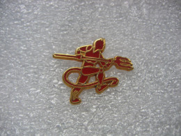 Pin's Des Diables Rouges Du 152e Régiment D'infanterie (152e RI) De Colmar - Militaria