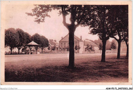 ADWP5-71-0419 - DIGOIN - Place De La République  - Digoin