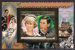 CENTRAL AFRICAN REPUBLIC 1981 - Royal Wedding Princess Diana & Charles, Gold Foil Embossed IMPERF Miniature Sheet, MNH - Centrafricaine (République)