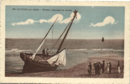 CAYEUX SUR MER - BATEAU ATTENDANT LA MAREE - Cayeux Sur Mer