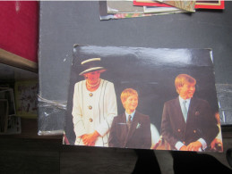 Diana Princess Of Wales With Her Sons Prince William And Prince Harry - Personnages Historiques