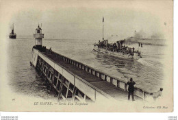 76 LE HAVRE N°96 Sortie D'un Torpilleur Marine De Guerre Phare Bateau VOIR DOS Non Séparé Avant 1905 - Haven