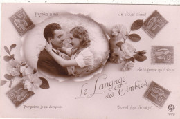 COUPLES. CARTE FANTAISIE . CPA . COUPLE .  " LE LANGAGE DES TIMBRES ". + TEXTE ANNEE 1939. LUNEVILLE - Coppie