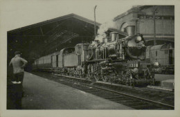 Reproduction - Train En Gare à Identifier - Ternes