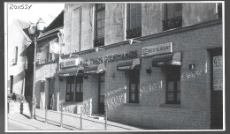 2000  --  ROISSY . RESTAURANT AUX TROIS GOURMANDS . 4A995 - Unclassified