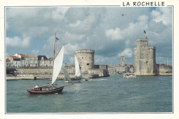 *CPM - 17 - LA ROCHELLE - Entrée Du Port - La Rochelle