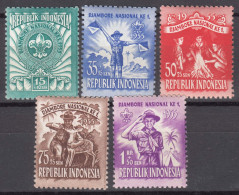 Indonesia 1955 Scouts Mi#138-142 Mint Never Hinged - Indonesië