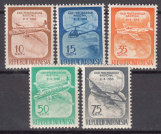 Indonesia 1958 Airplanes Mi#210-214 Mint Never Hinged - Indonesia