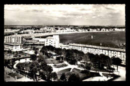 17 - ROYAN - LES JARDINS DE FONCILLON ET LA PLAGE - Royan