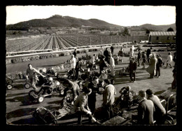 AUTOMOBILES - LE KARTING DE ST-CYR-LES-LECQUES (VAR) - UN DEPART - DIRECTION J.C. MARRO - Autres & Non Classés