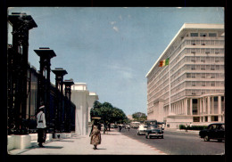 AUTOMOBILES - PANHARD A DAKAR - VOIR ETAT - Turismo