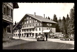 AUTOMOBILES - TRACTION IMMATRICULEE 60 R 70 - AUTO SUISSE IMMATRICULEE GE 50696 - COL DE LA FAUCEILLE - Toerisme