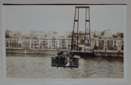 Carte Postale - Point De Vue Suspendu Par Une Grue Au-dessus D'un Canal. - Photographie