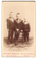 Fotografie Martha, Gr.-Lichterfelde, Marthastrasse 1, Drei Jungen Im Matrosenanzug  - Personnes Anonymes