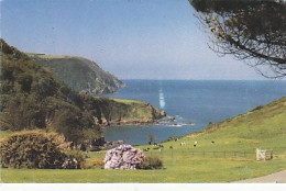 AK 214756 ENGLAND - Lynton - Lee Bay & Lee Abbey - Lynmouth & Lynton