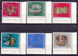 Yugoslavia 1975 Jewelery Mi#1587-1592 Mint Never Hinged - Neufs