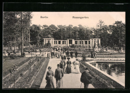 AK Berlin, Flaneure Im Rosengarten  - Tiergarten