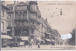 STRASBOURG- ENTREE DE LA PLACE BROGLIE- LE TRAMWAY PRES DU MAGASIN BLANKENBURG - Straatsburg