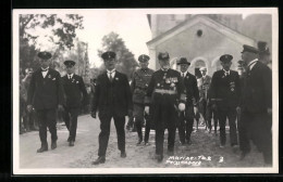 Foto-AK Peissenberg, Marine-Tag, Marine Offizier In Uniform Mit Zweispitz Nebst Soldaten Mit EK Orden, 1933  - Other & Unclassified