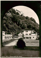 73890379 Vaduz Liechtenstein FL Blick Vom Rathaus Gegen Das Schloss  - Liechtenstein