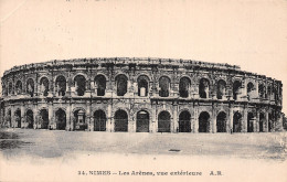 30-NIMES LES ARENES-N°T5067-D/0125 - Nîmes