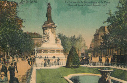 France Cpa Paris La Sttue De La Republique Et La Place - Otros Monumentos