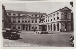 Den Haag: DODGE PANEL DELIVERY VAN '36 - Paleis Noordeinde - (Holland) - Voitures De Tourisme