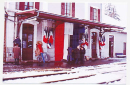 Photo Intérieur Gare De Rives Le 6 Février 1968  Passage De Charles De Gaulle,* Jeux Olympiques D'hiver De Grenoble 1968 - Habillement, Souvenirs & Autres
