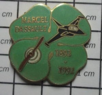 1618c Pin's Pins / Beau Et Rare / AVIONS / TREFLE A 4 FEUILLES MARCEL DASSAULT 1892 1992 Par PREM'S - Vliegtuigen