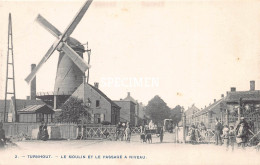 Le Moulin Et Le Passage à Niveau - Turnhout - Turnhout