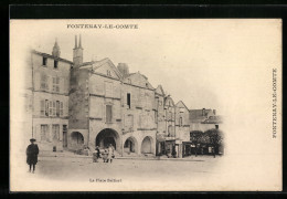 CPA Fontenay-le-Comte, La Place Belliard  - Fontenay Le Comte