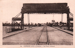 CPA - ABIDJAN - Le Pont Flottant - Edition C.Perinaud - Ivoorkust