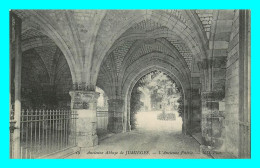 A816 / 393 76 - JUMIEGES Ancienne Abbaye Ancienne Entrée - Jumieges