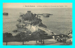 A816 / 251 64 - BIARRITZ Rocher De Basta Et Le Promenoir Des Tamaris - Biarritz