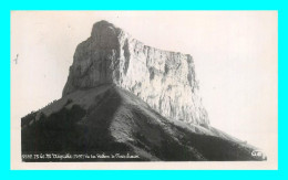 A813 / 443 38 - Le Mont Aiguille Vu Du Vallon De Fourchaux - Autres & Non Classés