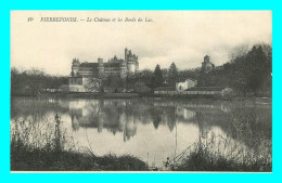 A820 / 511 60 - PIERREFONDS Chateau Et Bords Du Lac - Pierrefonds