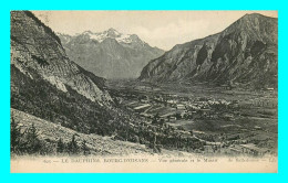 A820 / 267 38 - BOURG D'OISANS Vue Générale Et Le Massif De Belledonne - Bourg-d'Oisans