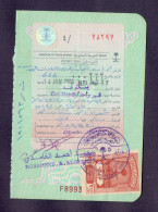 2000 SAUDI ARABIA * 200 Riyals Revenue Stamp Fiscal & Visa On Pakistan Passport Page - Saudi Arabia