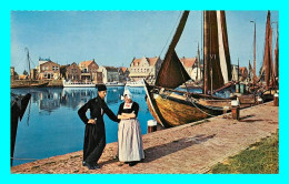 A823 / 101 VOLENDAM - Volendam