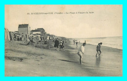 A823 / 445 85 - SAINT GILLES SUR VIE Plage à L'heure Du Bain - Saint Gilles Croix De Vie