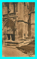 A831 / 673 86 - POITIERS Portail De L'Eglise Sainte Radegonde - Poitiers