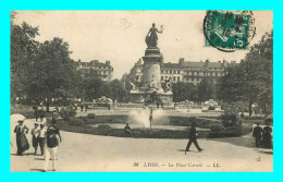 A835 / 451 69 - LYON Place Carnot - Autres & Non Classés