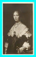 A837 / 451 Tableau Portrait D'une Jeune Dame De Qualité - Rembrandt Van Rijn - Peintures & Tableaux