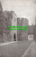 R498207 Tower Of London. View Along The Outer Ward. Gale And Polden. 1849 - Sonstige & Ohne Zuordnung