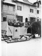 Photographie Photo Vintage Snapshot Charrette Balade Promenade Famille Horse  - Anonyme Personen