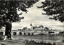 45 - Gien - Vue Générale - Carte Dentelée - CPSM Grand Format - Voir Scans Recto-Verso - Gien